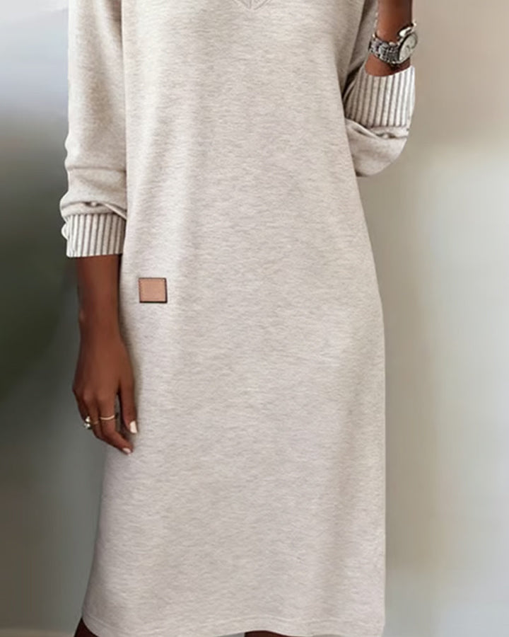 Emilira | Trui Midi Jurk