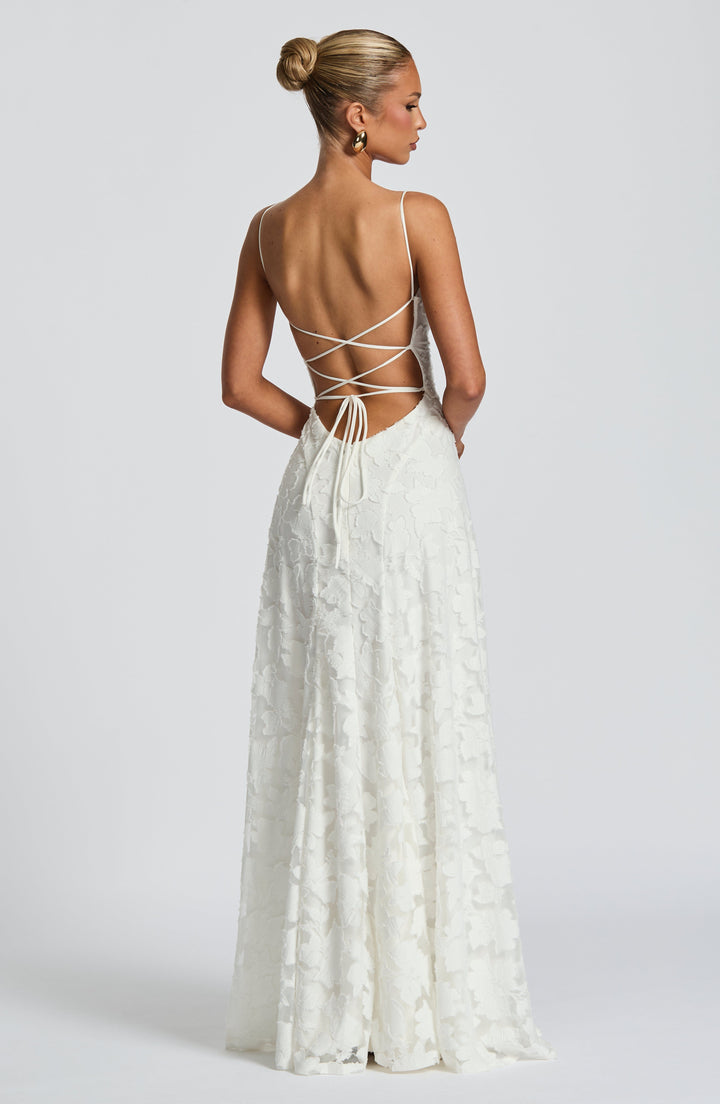 Liorne | Elegante Maxi Jurk Met Open Rug